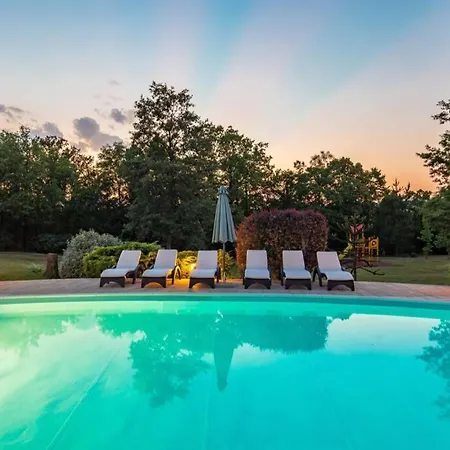 Vila Holiday House With Swimming Pool Viskovo