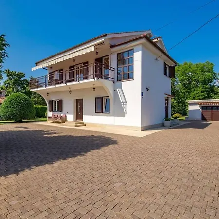Vila Holiday House With Swimming Pool Viskovo