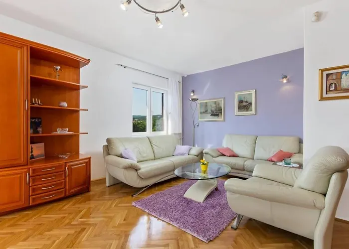 Holiday House With Swimming Pool Viskovo