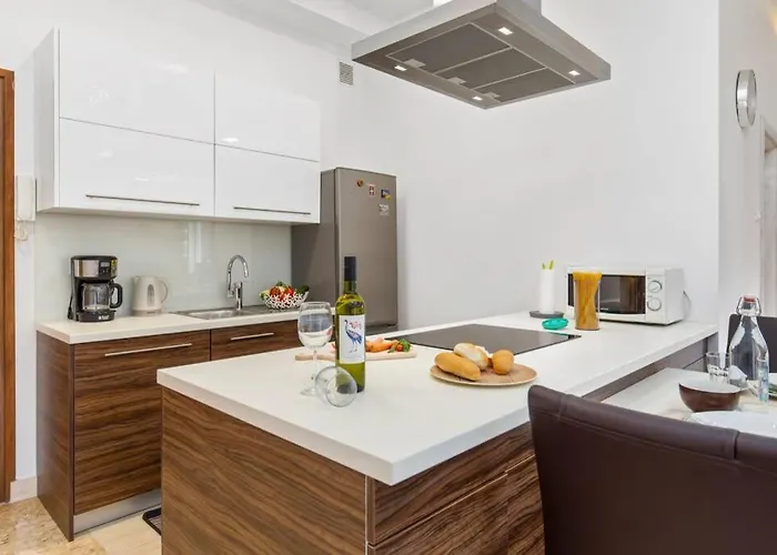 Holiday House With Swimming Pool * Viskovo